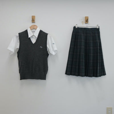 【中古】埼玉県 埼玉県立三郷高等学校 女子制服 3点（シャツ・ニットベスト・スカート）sf021360