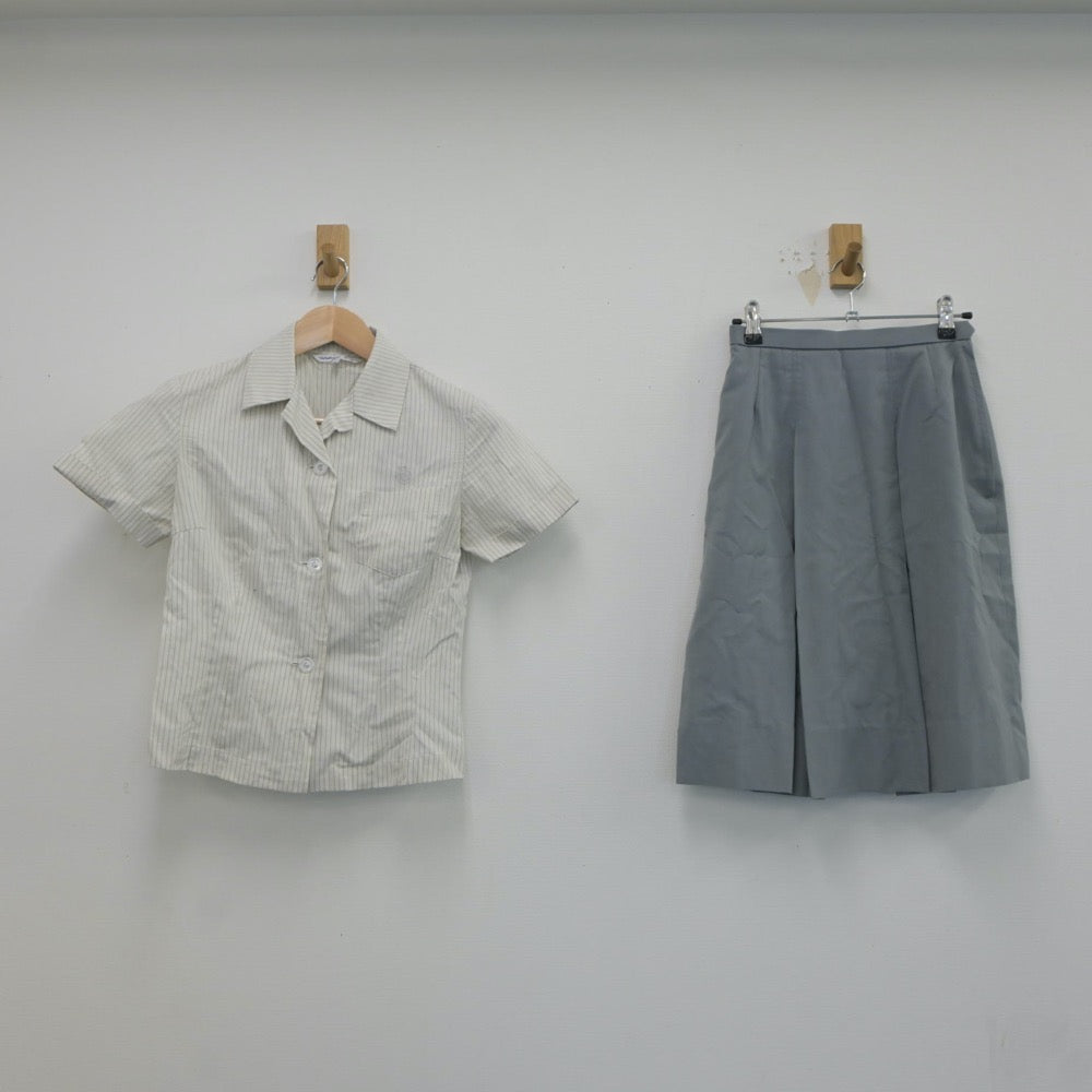 【中古】宮崎県 西高等学校 女子制服 2点（シャツ・スカート）sf021511