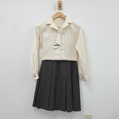 【中古】三重県 四日市商業高等学校 女子制服 2点（シャツ・スカート）sf021637