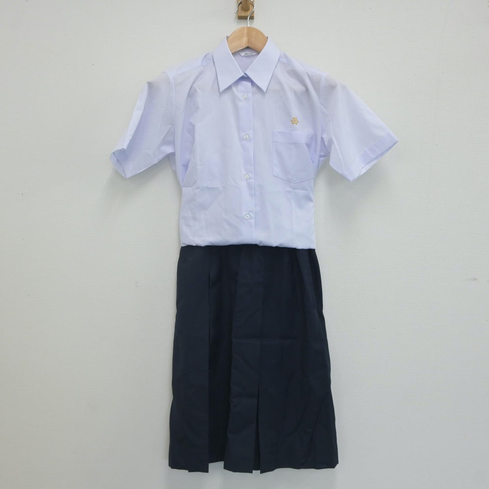 【中古】埼玉県 伊奈学園総合高等学校 女子制服 2点（シャツ・スカート）sf021956