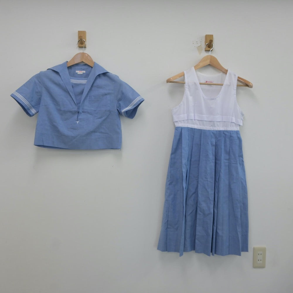 【中古】熊本県 ルーテル学院高等学校 女子制服 2点（シャツ・ジャンパースカート）sf022030