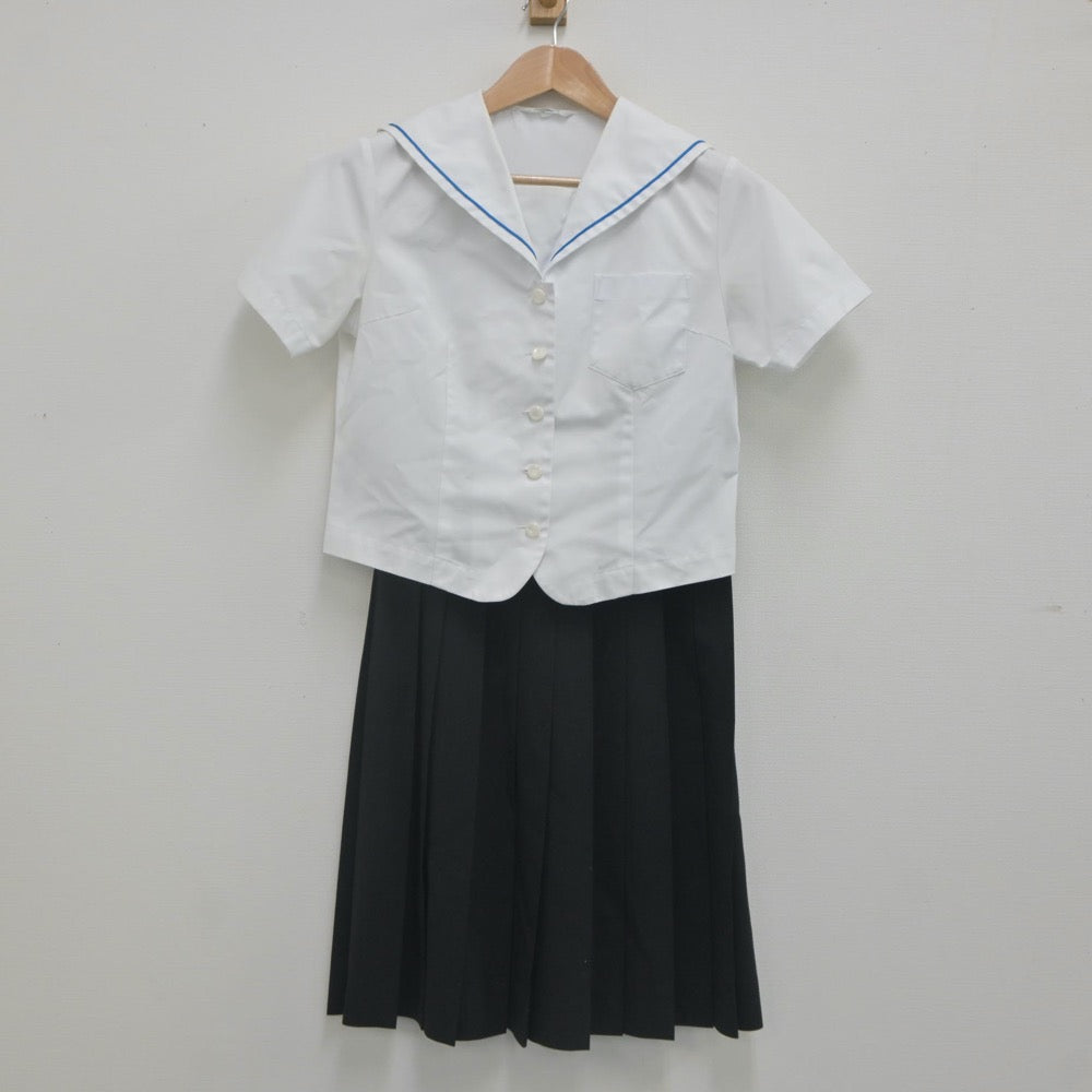 【中古】千葉県 鴨川中学校 女子制服 2点（セーラー服・スカート）sf022165