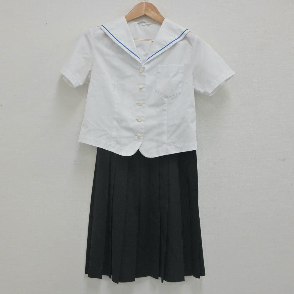 【中古】千葉県 鴨川中学校 女子制服 2点（セーラー服・スカート）sf022166