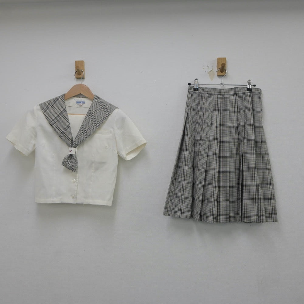 【中古】富山県 富山北部高等学校 女子制服 2点（セーラー服・スカート）sf022240