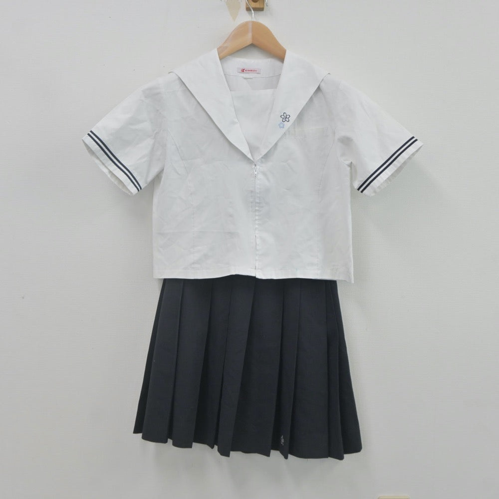 【中古】岡山県 岡山大安寺中等教育学校 女子制服 2点（セーラー服・スカート）sf022282