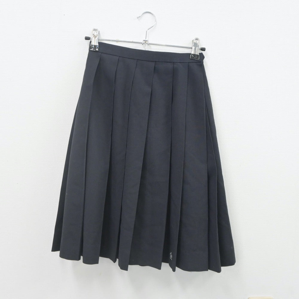 【中古】岡山県 岡山大安寺中等教育学校 女子制服 2点（セーラー服・スカート）sf022282