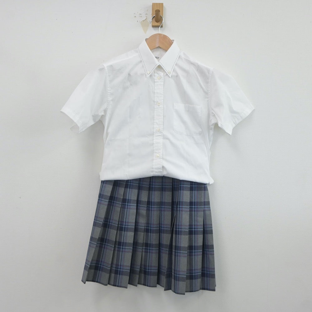 【中古】茨城県 東洋大学附属牛久高等学校 女子制服 3点（シャツ・シャツ・スカート）sf022372