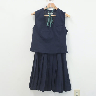 【中古】北海道 平岸中学校 女子制服 4点（ブレザー・ベスト・スカート）sf022473