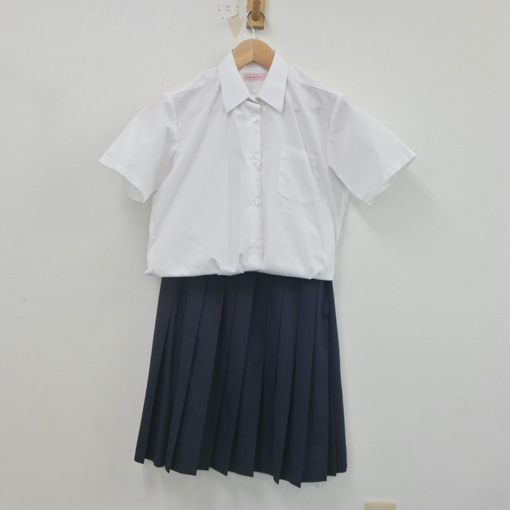 【中古】秋田県 勝平中学校 女子制服 3点（シャツ・スカート）sf022625