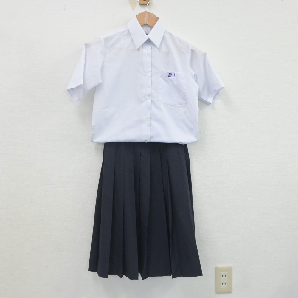 【中古】東京都 足立第十一中学校 女子制服 3点（シャツ・ニットベスト・スカート）sf022761