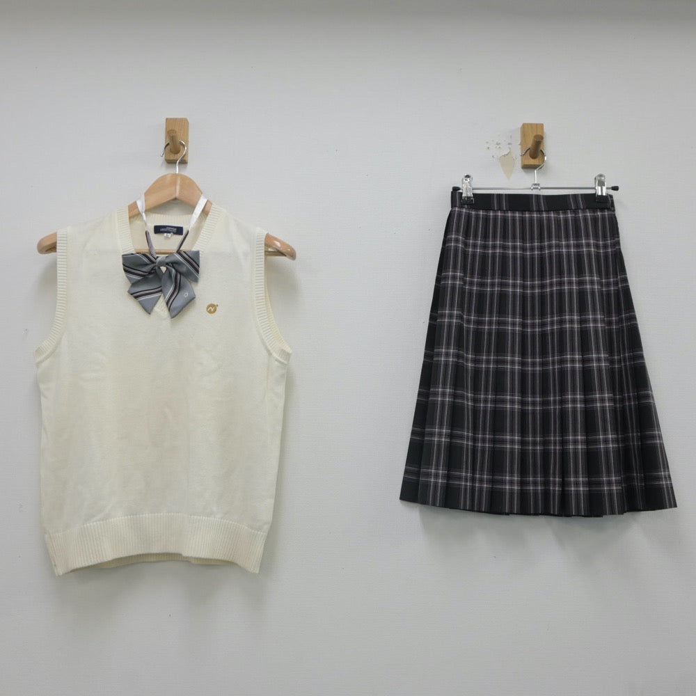 【中古】千葉県 二松学舎大学附属柏高等学校 女子制服 3点（ニットベスト・スカート）sf023284