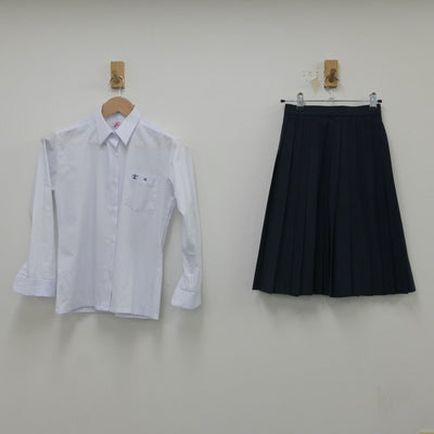 【中古】岐阜県 本巣中学校 女子制服 2点（シャツ・スカート）sf023578