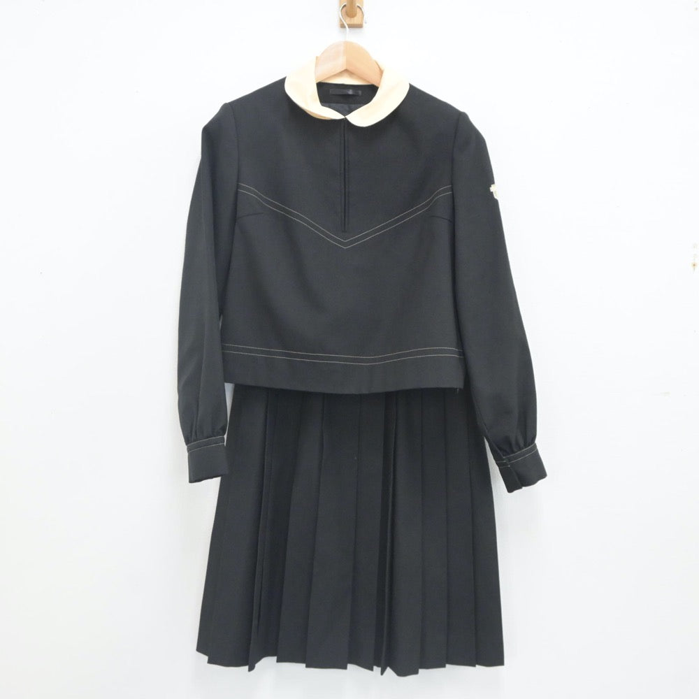 【中古】鹿児島県 鹿児島純心女子高等学校 女子制服 2点（ブレザー・スカート）sf023699