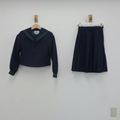 【中古】北海道 登別市立緑陽中学校 女子制服 2点（セーラー服・スカート）sf023780