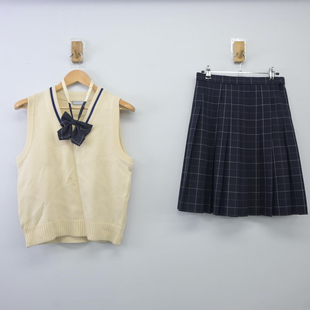 【中古】東京都 中央大学高等学校 女子制服 3点（ニットベスト・スカート）sf023963