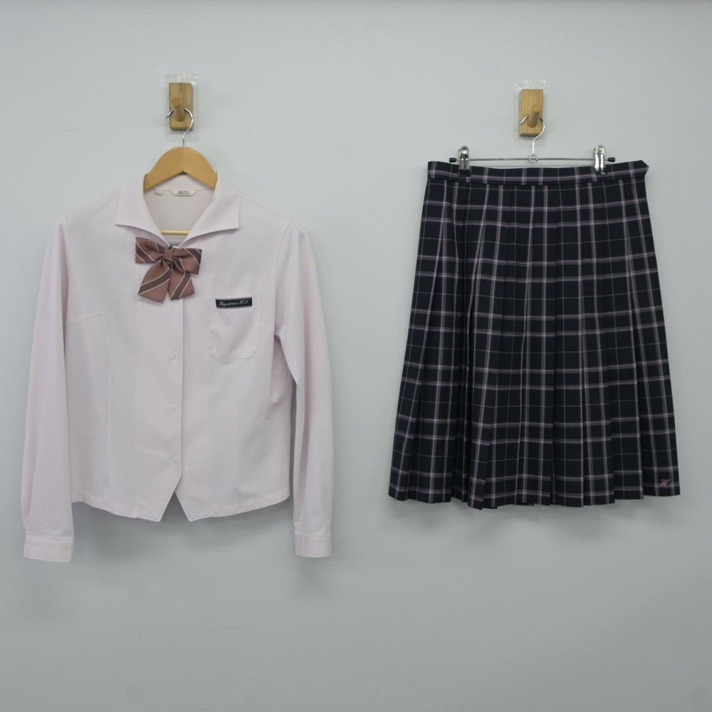 【中古】山口県 早鞆高等学校 女子制服 3点（シャツ・スカート）sf024312