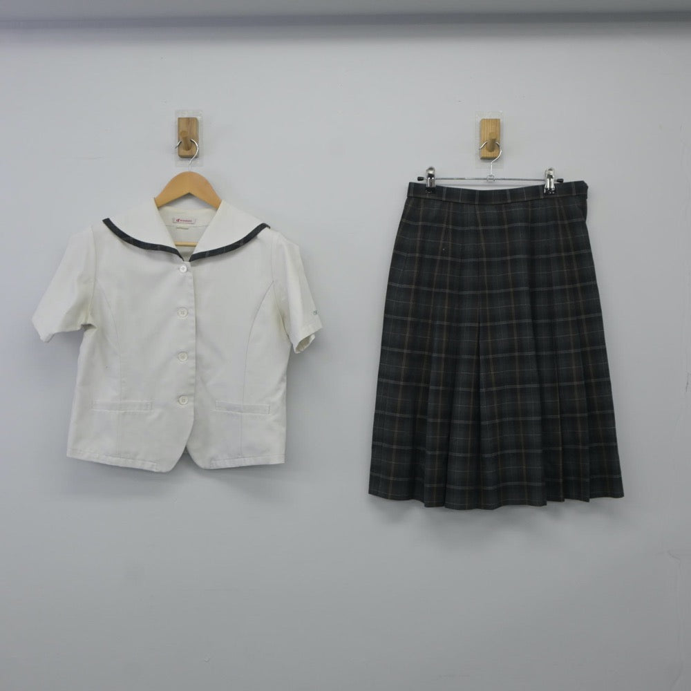 【中古】福岡県 筑豊高等学校 女子制服 3点（シャツ・スカート）sf024314