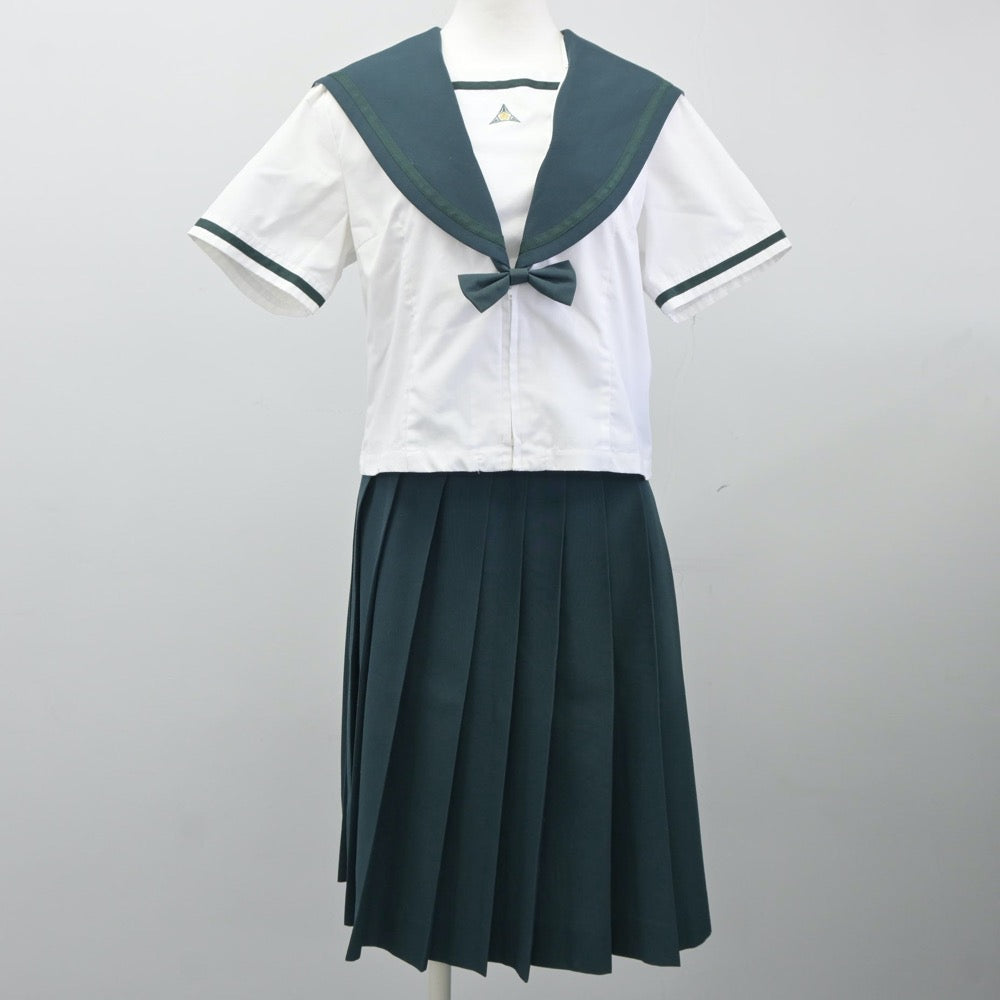 【中古】千葉県 成田国際高等学校 女子制服 4点（セーラー服・スカート）sf024836