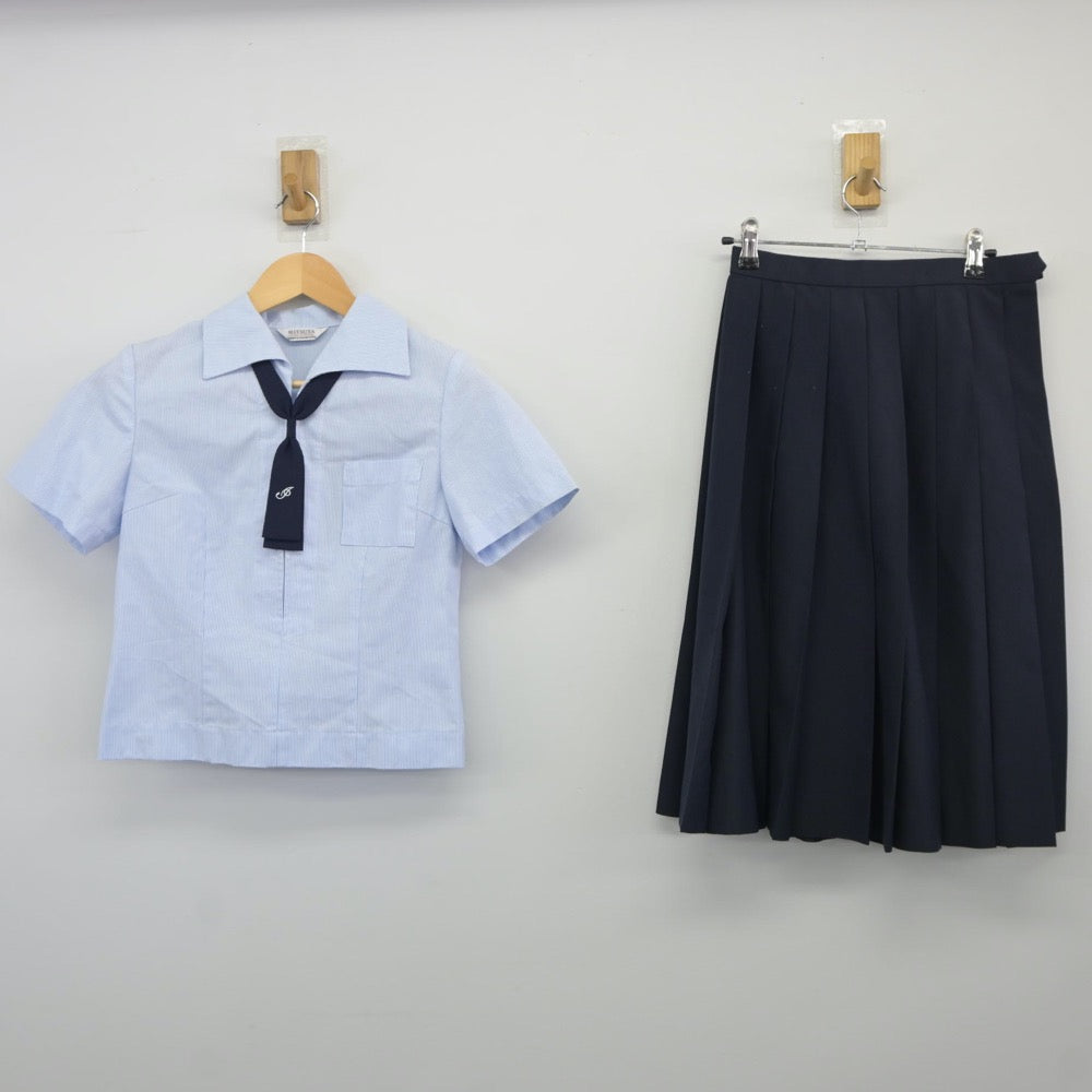 【中古】熊本県 必由館高等学校 女子制服 3点（シャツ・スカート）sf025058