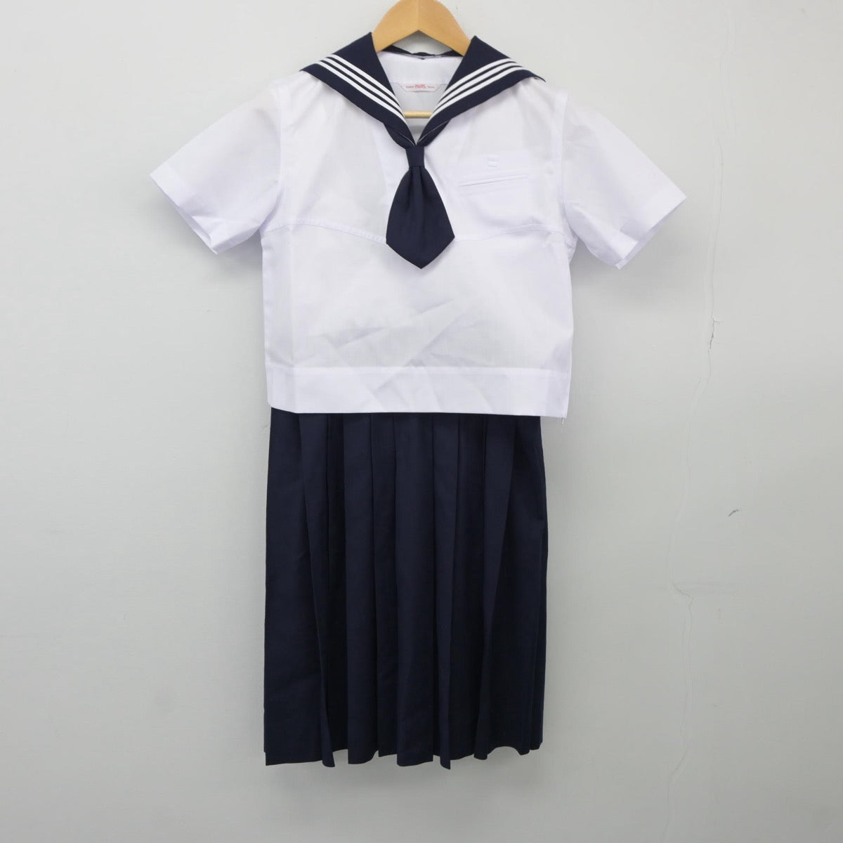 【中古】東京都 十文字中学校 女子制服 5点（セーラー服・シャツ・スカート）sf025302