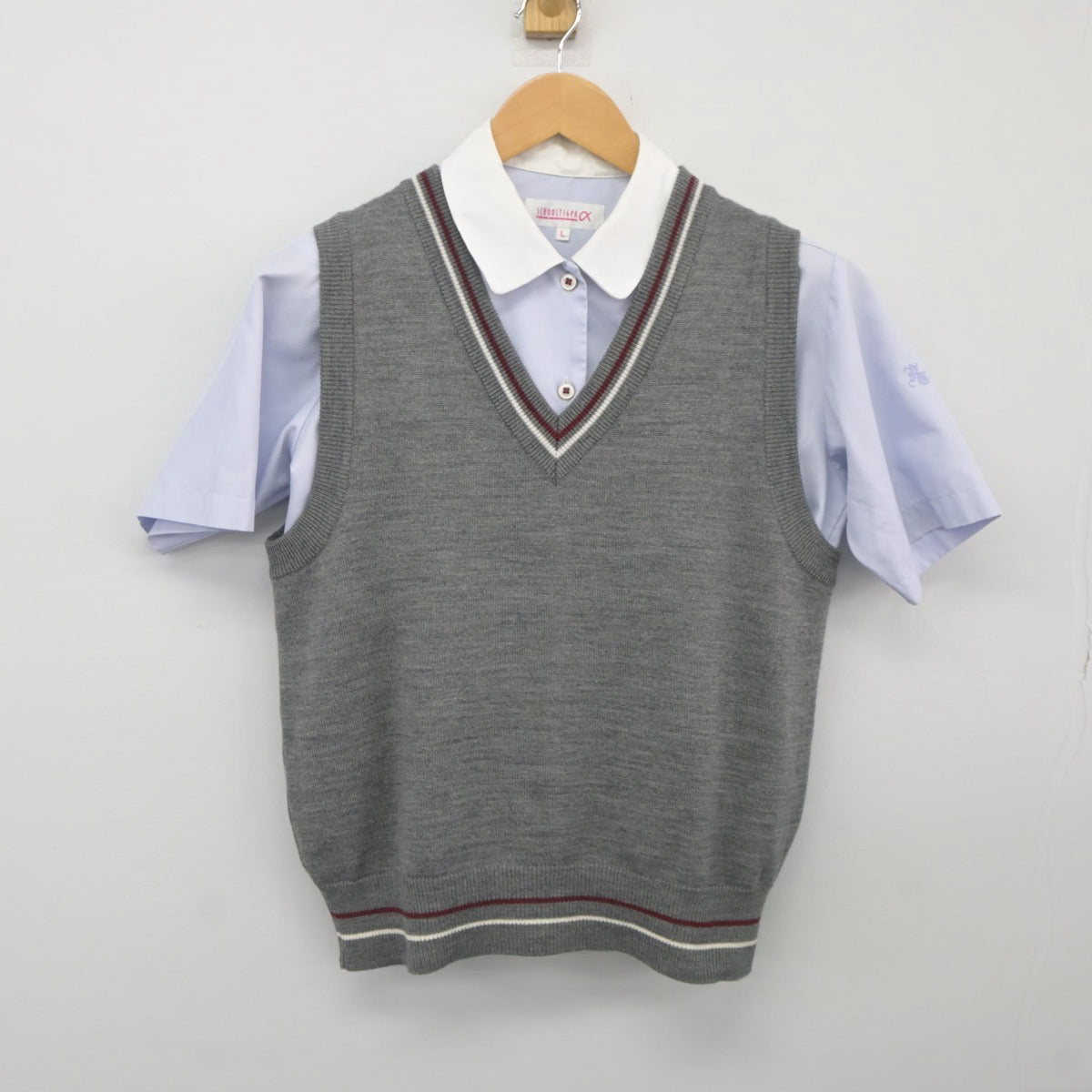 【中古】大阪府 羽衣学園高等学校 女子制服 2点（ニットベスト・シャツ）sf025320