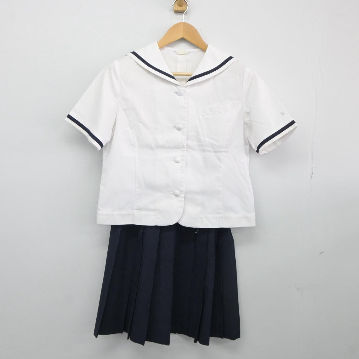 【中古】東京都 東京家政大学付属女子高等学校 女子制服 2点（セーラー服・スカート）sf025346