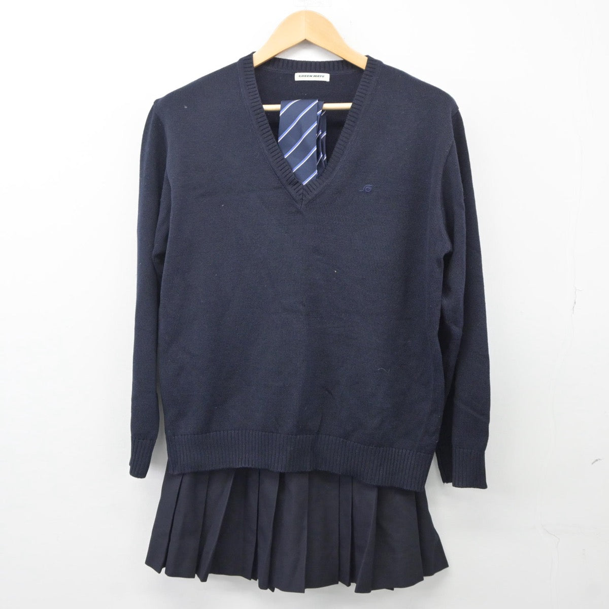 【中古】東京都 成立学園高等学校 女子制服 4点（ニット・スカート）sf025414