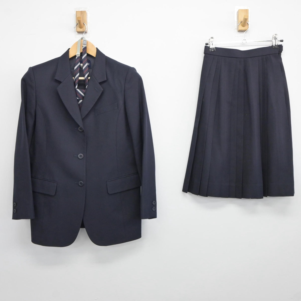 【中古】東京都 吉祥女子中学高等学校 女子制服 3点（ブレザー・スカート）sf025440