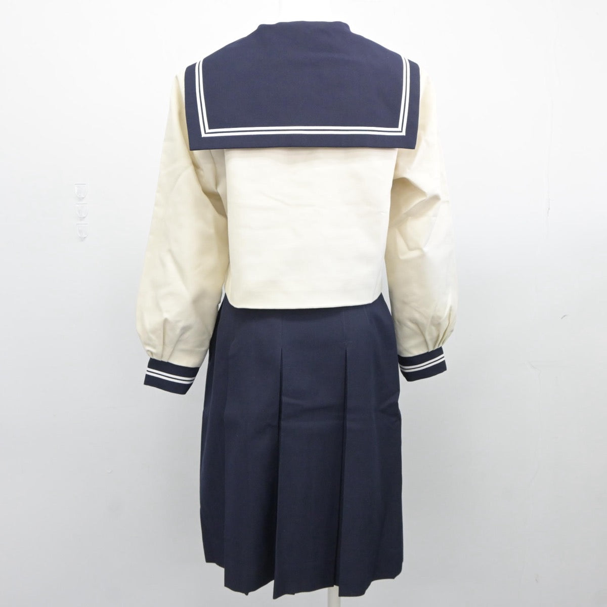 【中古】和歌山県 開智高等学校 女子制服 2点（セーラー服・スカート）sf025455