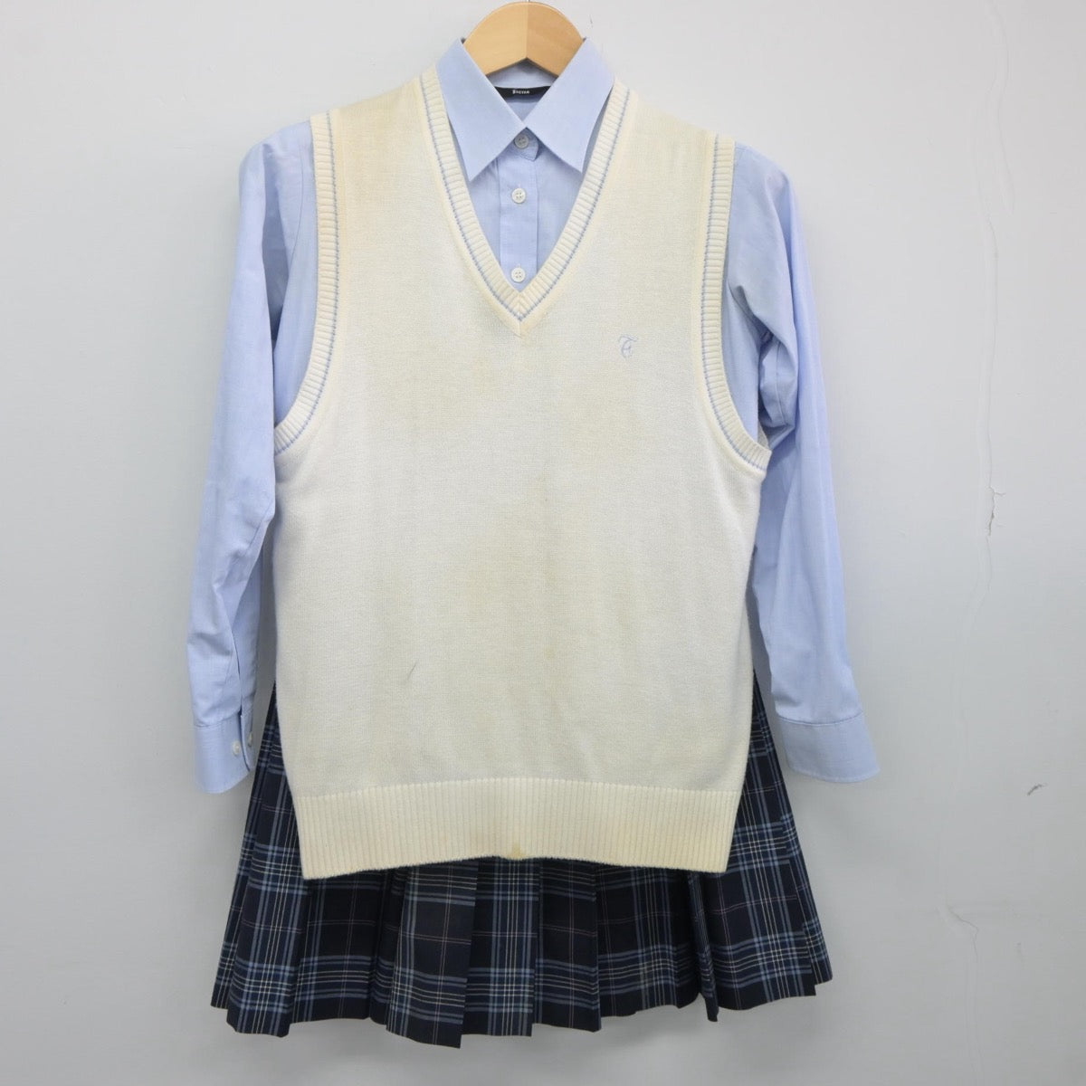 【中古】東京都 大成高等学校 女子制服 3点（ニットベスト・シャツ・スカート）sf025465