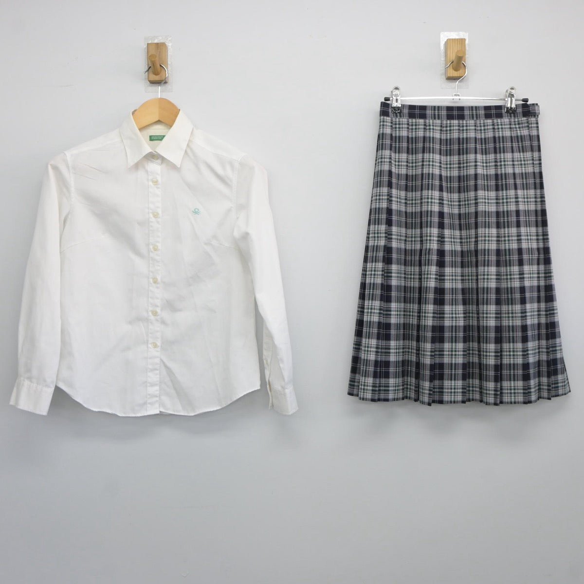 【中古】大阪府 城南学園高等学校 女子制服 2点（シャツ・スカート）sf025472