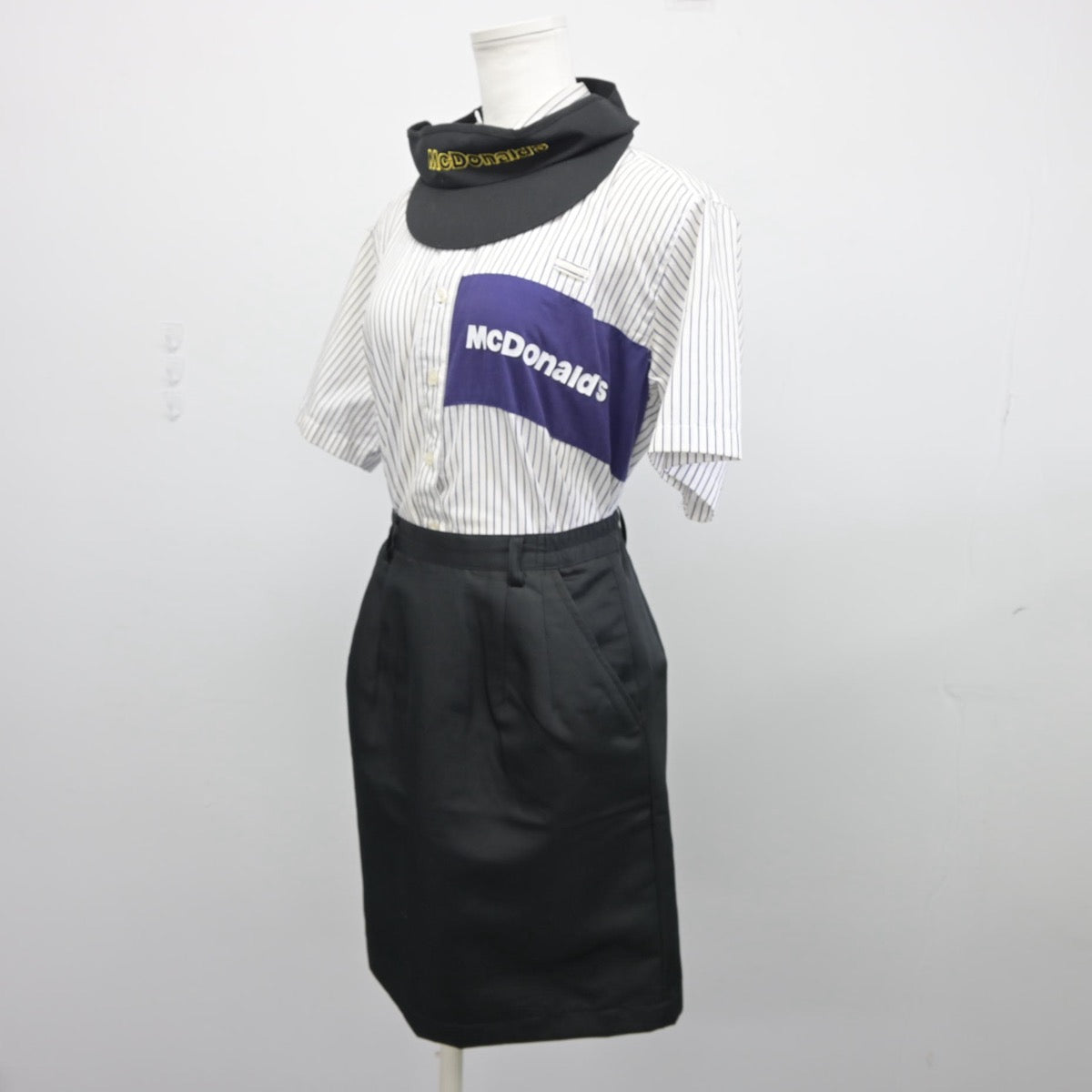 【中古】 マクドナルド 女子制服 2点（シャツ・スカート）sf025477