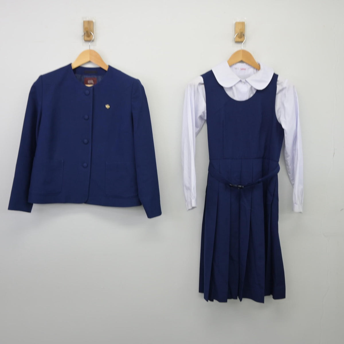 【中古】青森県 東高等学校 女子制服 3点（ブレザー・シャツ・ジャンパースカート）sf025487