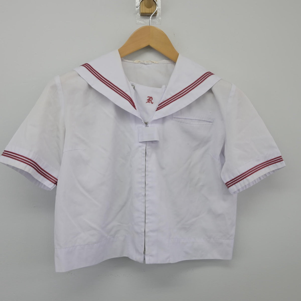 【中古】東京都 墨田区立両国中学校 女子制服 2点（セーラー服・セーラー服）sf025496