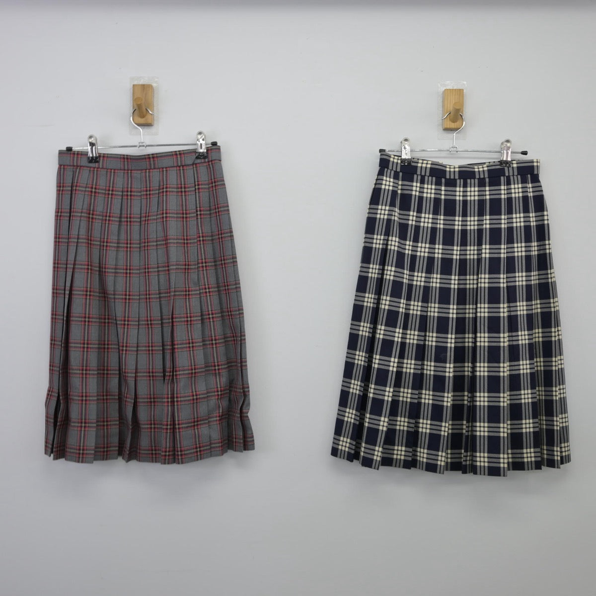 【中古】千葉県 流通経済大学附属柏高等学校 女子制服 3点（ブレザー・スカート）sf025519