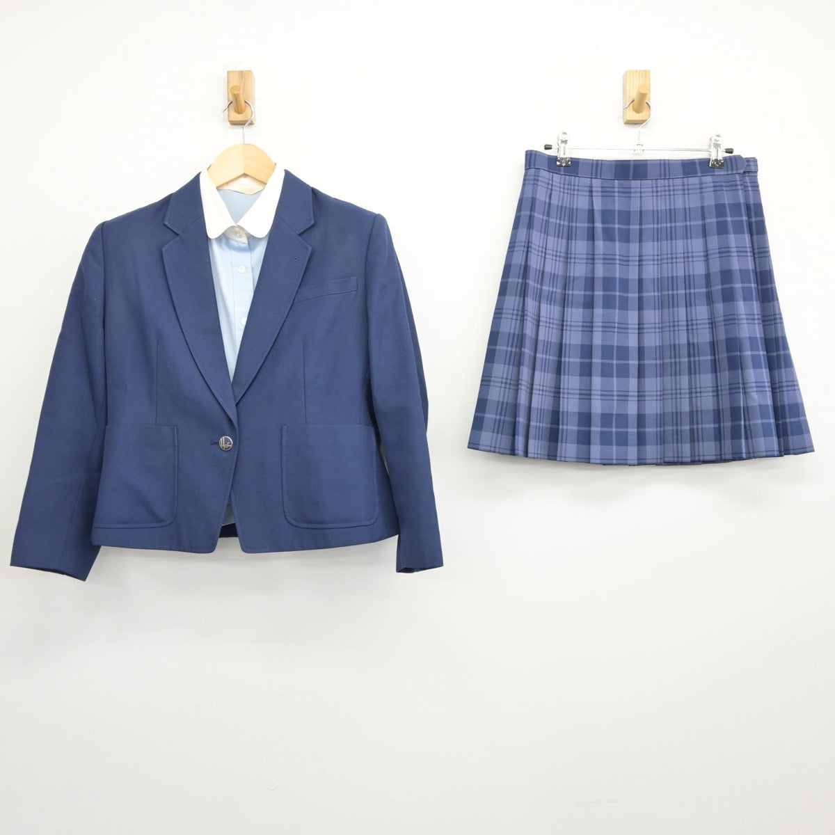 【中古】神奈川県 秦野曽屋高等学校 女子制服 4点（ブレザー・シャツ・スカート）sf025554