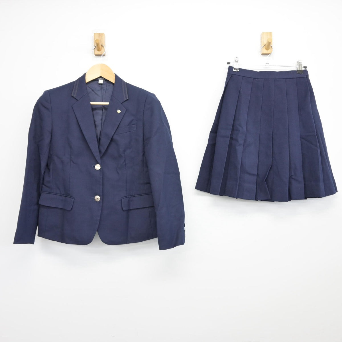 【中古】広島県 広島なぎさ高等学校 女子制服 2点（ブレザー・スカート）sf025565