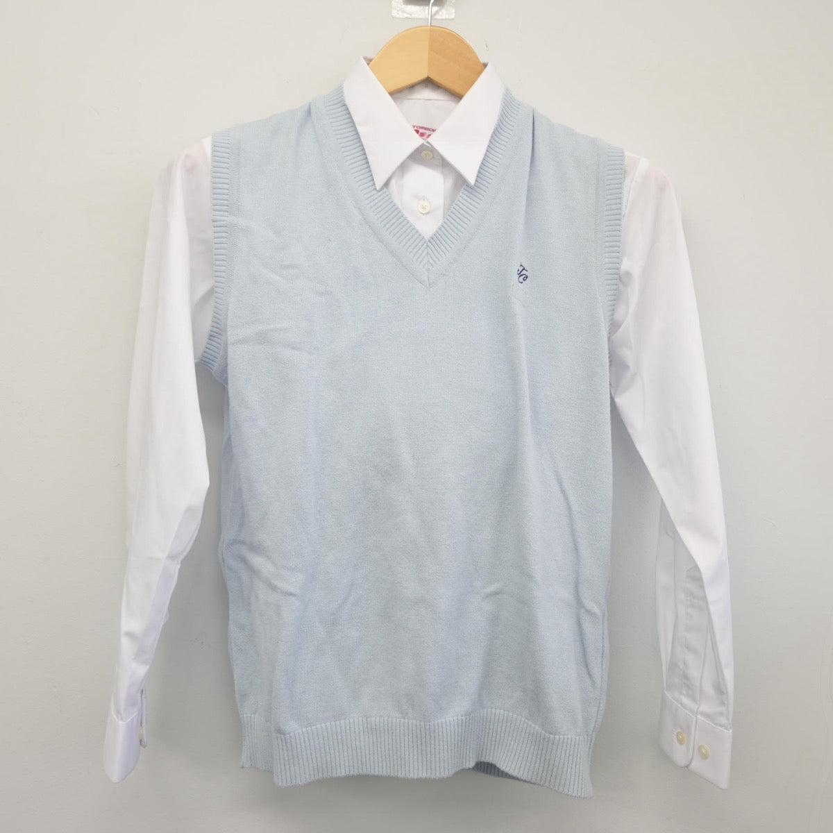 【中古】北海道 屯田中央中学校 女子制服 2点（ニットベスト・シャツ）sf025568