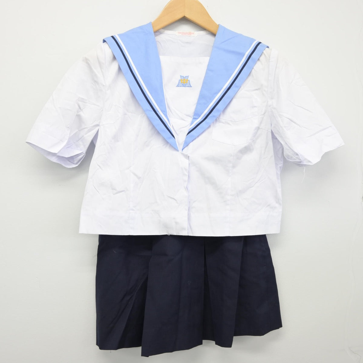 【中古】千葉県 貝塚中学校 女子制服 2点（セーラー服・スカート）sf025571