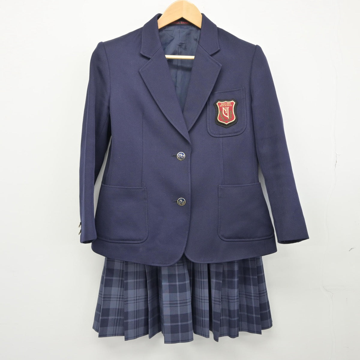 【中古】奈良県 奈良大学附属高等学校 女子制服 3点（ブレザー・スカート）sf025599