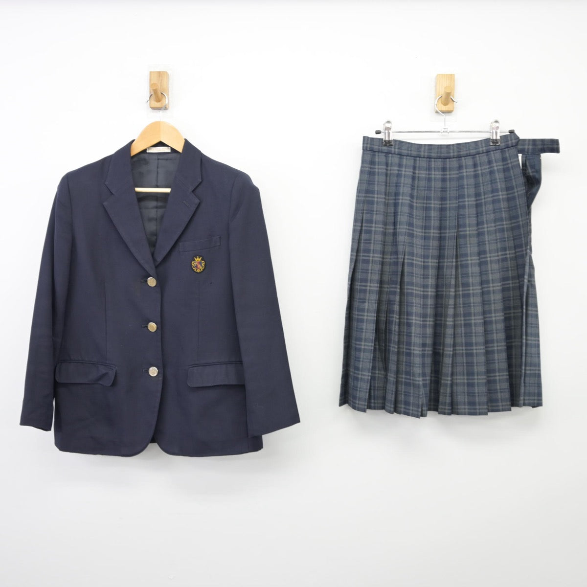 【中古】兵庫県 芦屋国際中等教育学校 女子制服 2点（ブレザー・スカート）sf025612