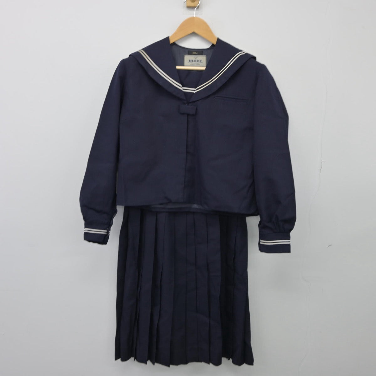 【中古】福井県 藤島高等学校 女子制服 2点（セーラー服・スカート）sf025639