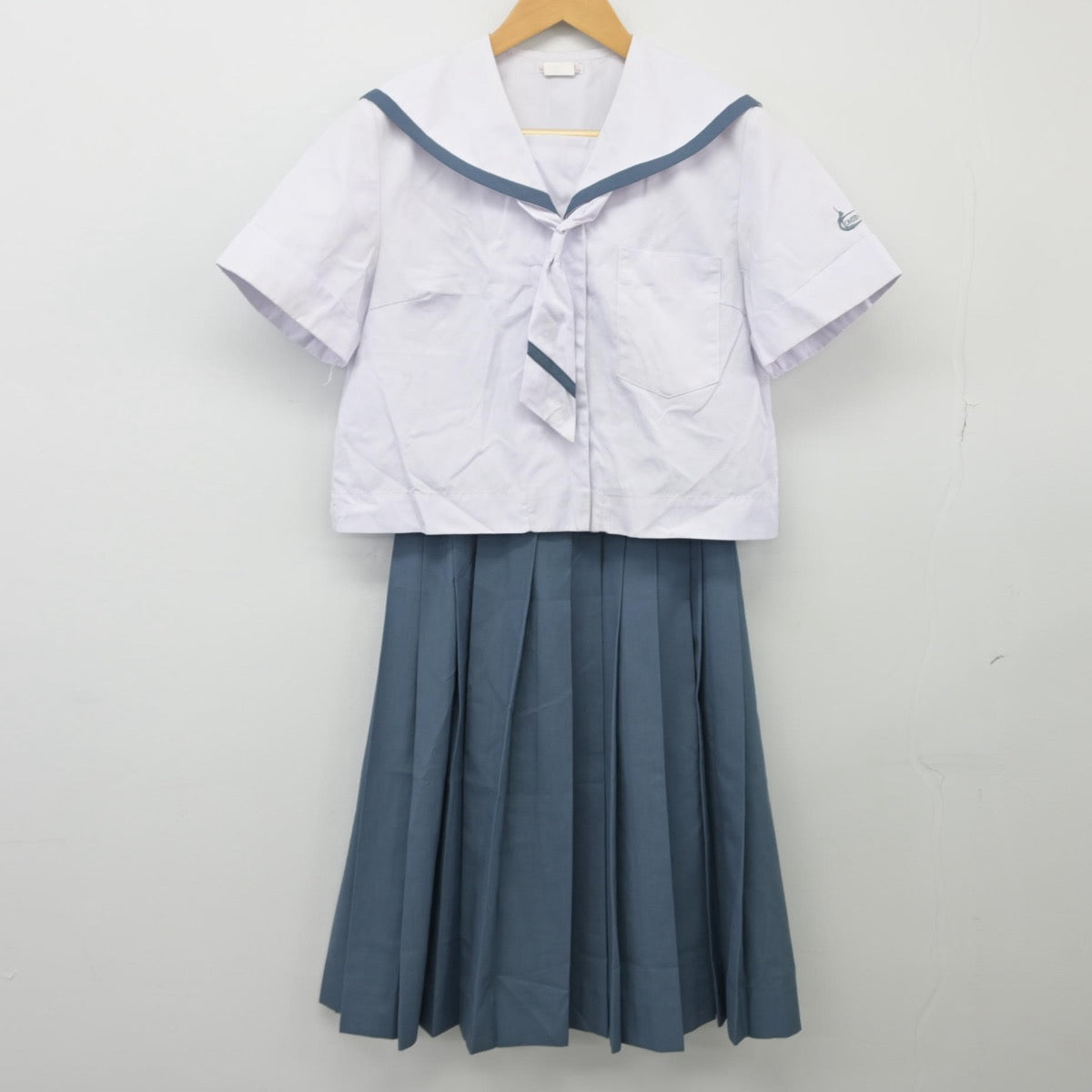 【中古】鹿児島県 米ノ津中学校 女子制服 5点（セーラー服・スカート）sf025643