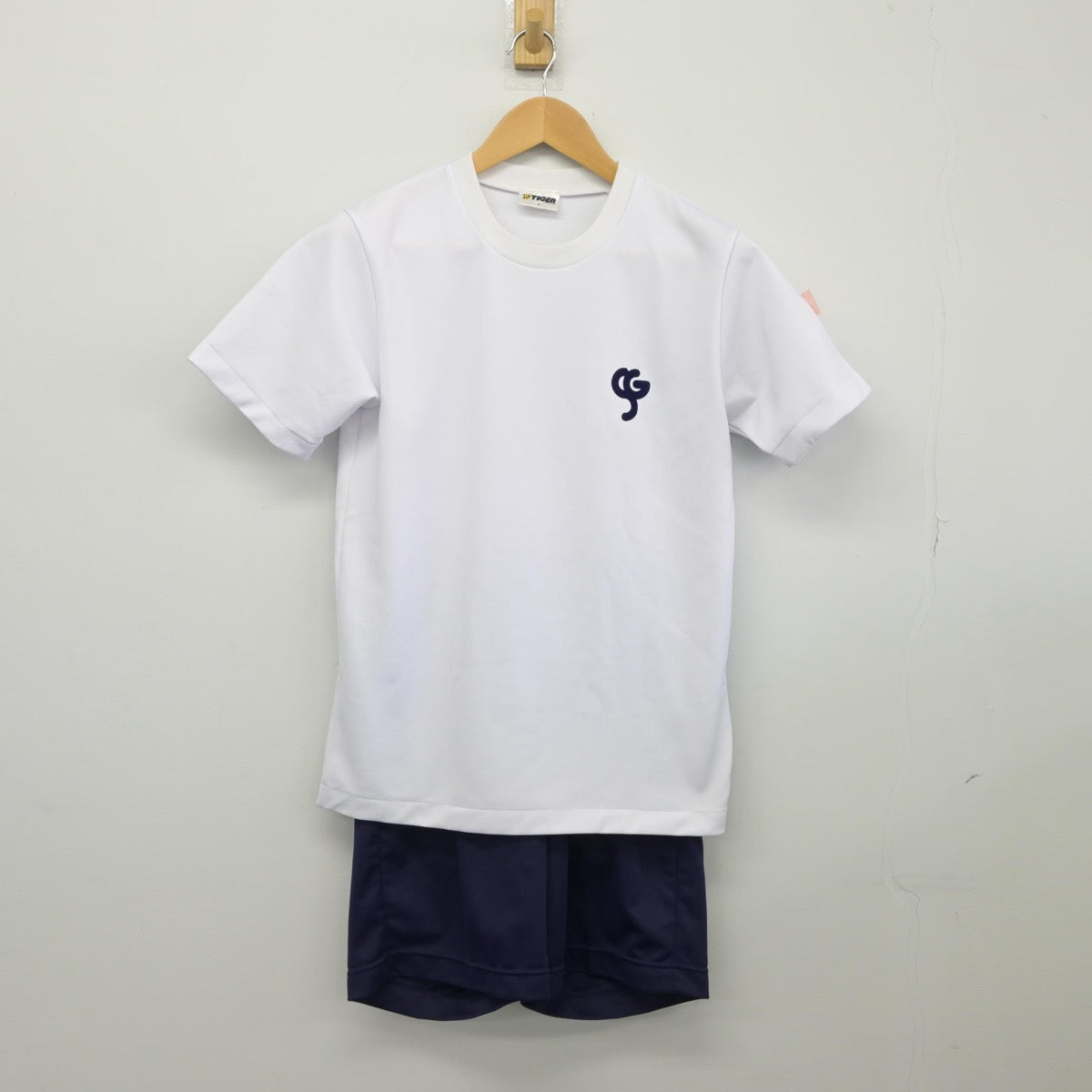 【中古】兵庫県 須磨学園高等学校 女子制服 2点（体操服 上・体操服 下）sf025667