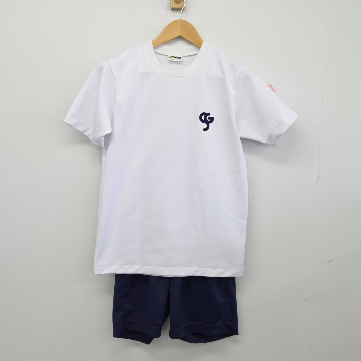 【中古】兵庫県 須磨学園高等学校 女子制服 2点（体操服 上・体操服 下）sf025668