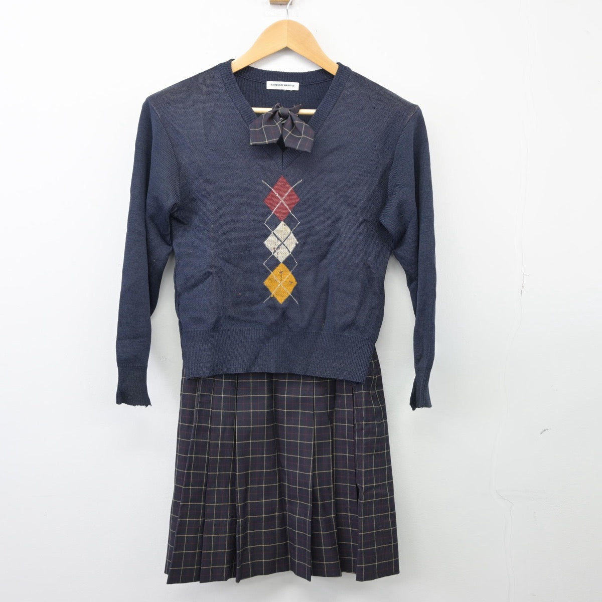 【中古】東京都 桜丘女子中学校 女子制服 4点（ブレザー・ニット・スカート）sf025720