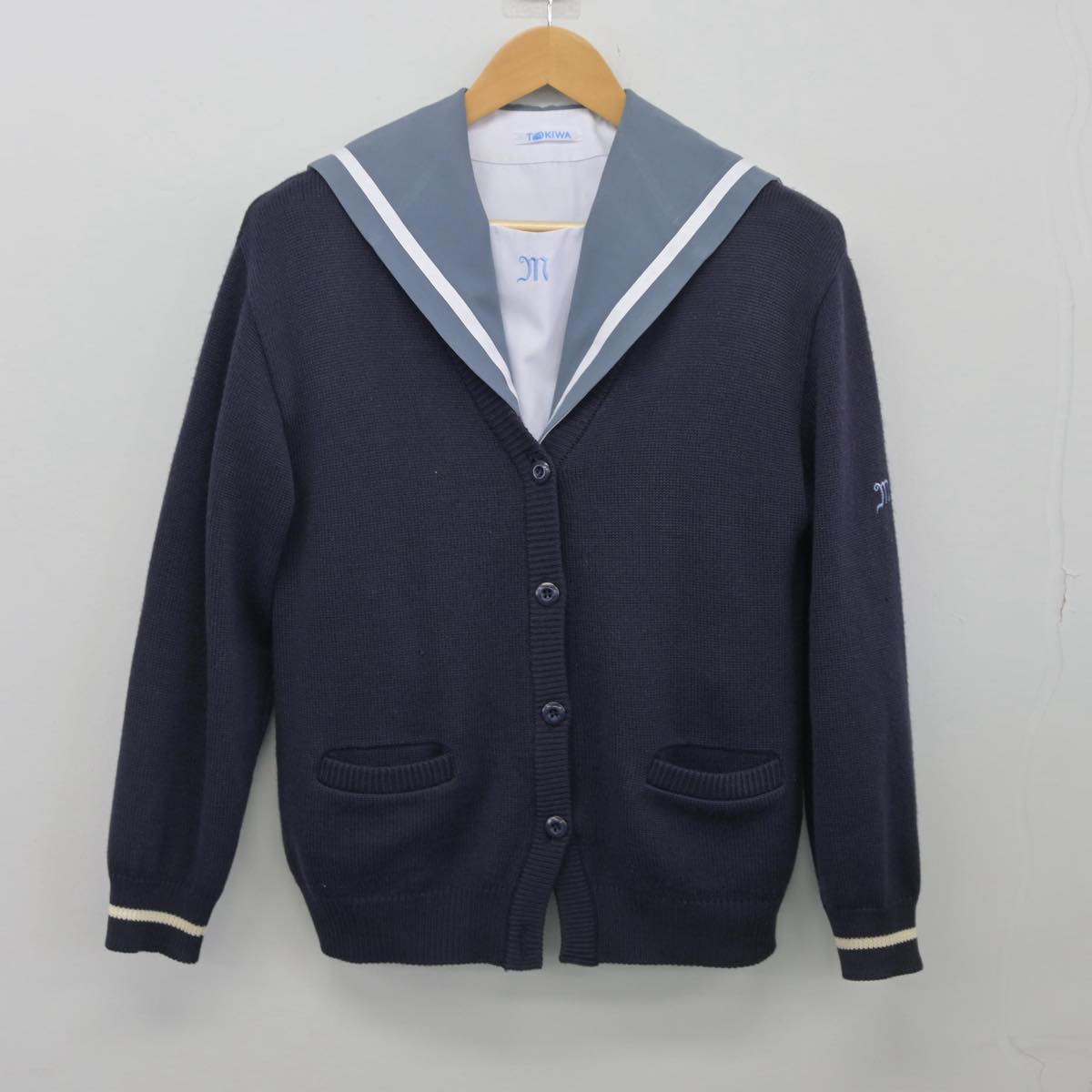 【中古】大分県 舞鶴高等学校 女子制服 3点（ニット・セーラー服）sf025843