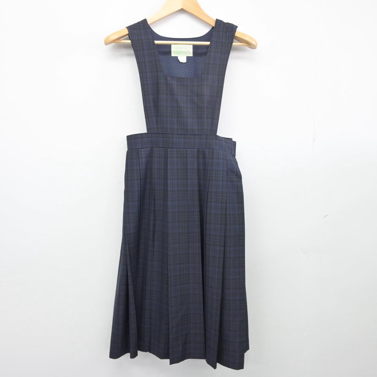 【中古】福岡県 三宅中学校 女子制服 2点（シャツ・ジャンパースカート）sf025852