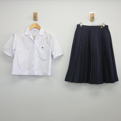 【中古】高知県 城北中学校 女子制服 2点（シャツ・スカート）sf025858