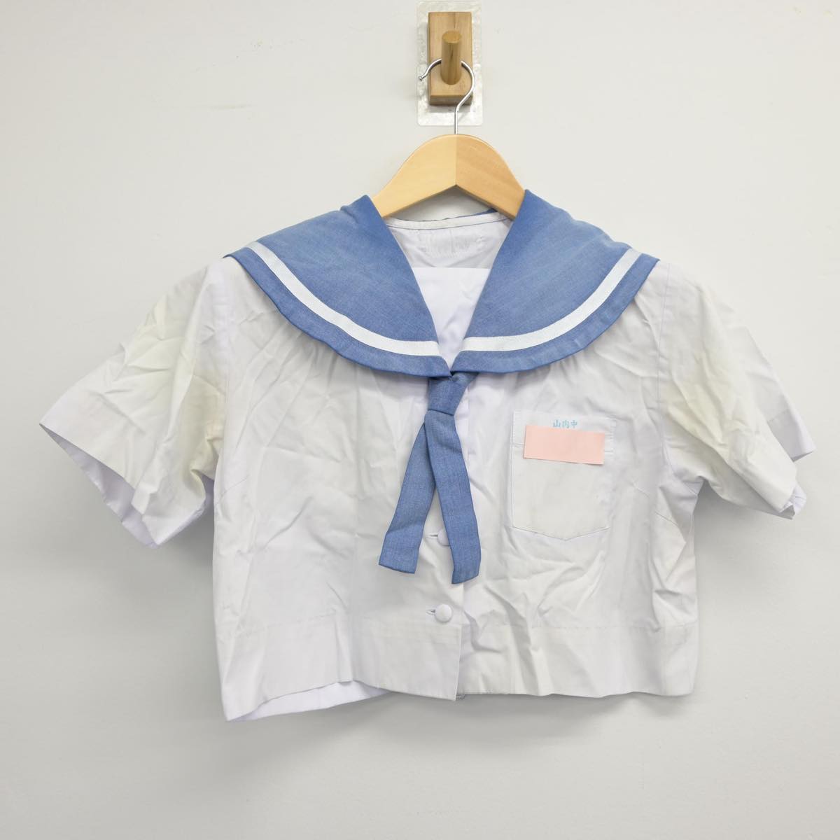 【中古】沖縄県 山内中学校 女子制服 3点（セーラー服・スカート）sf025906